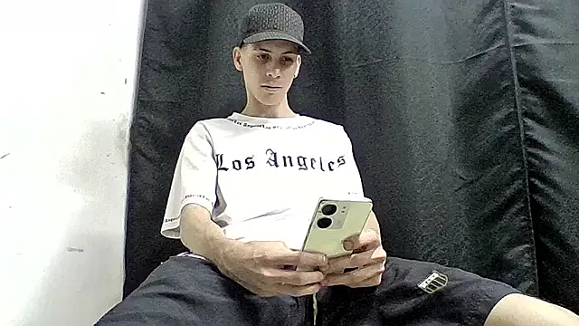 sam hotttt  online show from 8, 1, 2026