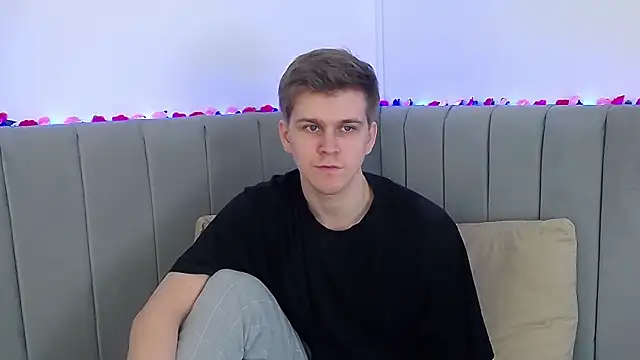 Snapshot of NickJohnas chatting on 8, 2, 2026 NickJohnas online show from 8, 2, 2026