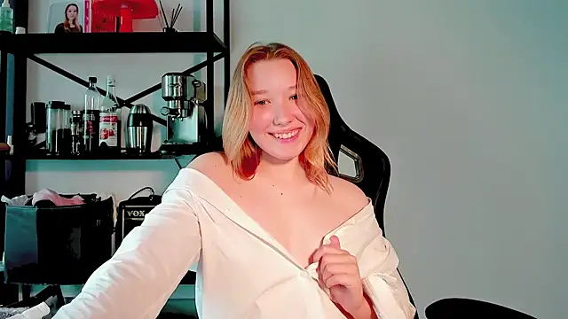 Snapshot of Agatha_Mayson chatting on 20, 7, 2026 Agatha Mayson online show from 20, 7, 2026
