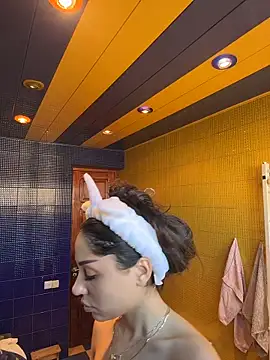 Snapshot of SilkyMira chatting on 25, 2, 2026 SilkyMira online show from 25, 2, 2026