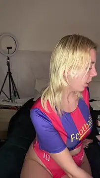 MonaNoire online show from 8, 1, 2026