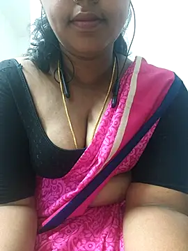 Snapshot of pattupattuma27 chatting on 13, 3, 2026 pattupattuma27 online show from 13, 3, 2026