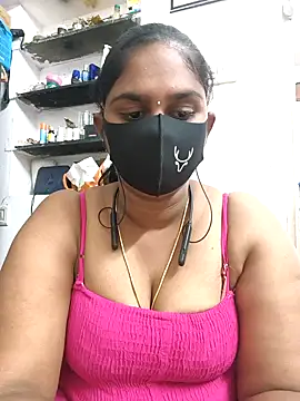 Snapshot of pattupattuma27 chatting on 8, 4, 2026 pattupattuma27 online show from 8, 4, 2026