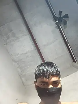 Snapshot of realcouple71 chatting on 19, 12, 2025 realcouple71 online show from 19, 12, 2025