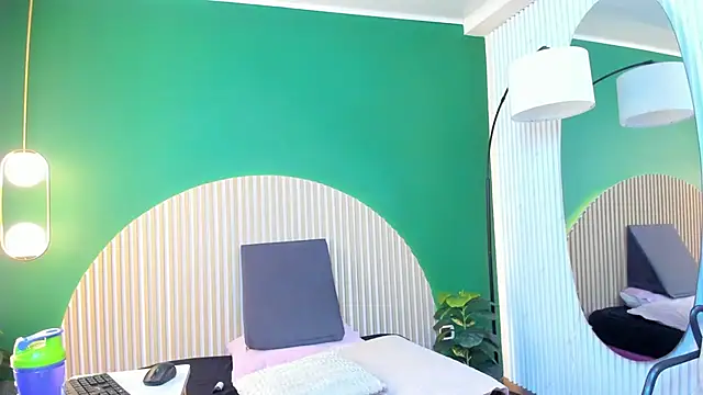 dahianeconnor online show from 11, 4, 2026