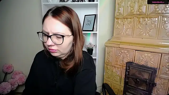 LiliaErmi online show from 6, 2, 2026