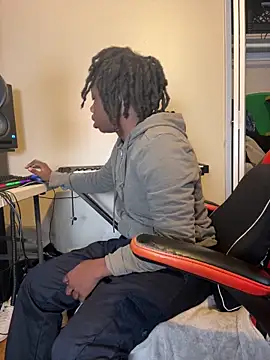 Snapshot of YourLittleBoyfriend chatting on 25, 2, 2026 YourLittleBoyfriend online show from 25, 2, 2026