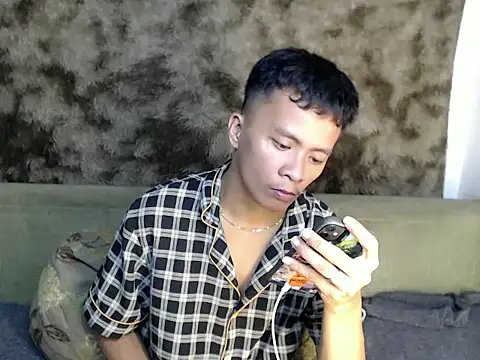 ur twinkKirk6969 online show from 23, 6, 2026