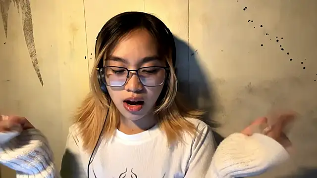 LenoraFrailey online show from 23, 12, 2025