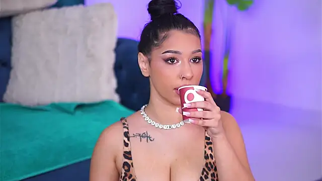 Snapshot of IvyPlush chatting on 13, 1, 2026 IvyPlush online show from 13, 1, 2026