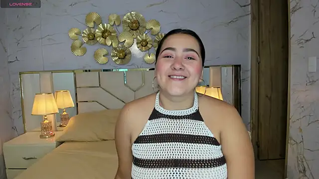 Snapshot of beautifulgirl4u_ chatting on 24, 4, 2026 beautifulgirl4u online show from 24, 4, 2026