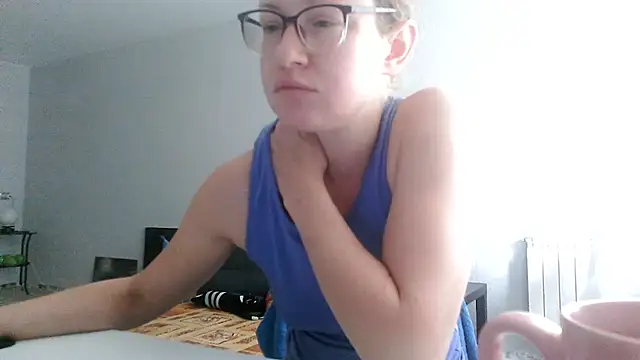 Snapshot of Alice_newhome chatting on 12, 7, 2026 Alice newhome online show from 12, 7, 2026