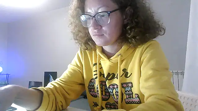 Snapshot of Alice_newhome chatting on 17, 7, 2026 Alice newhome online show from 17, 7, 2026