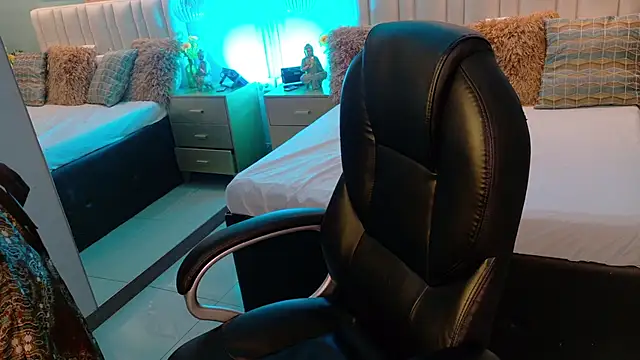 Snapshot of danielamilles chatting on 24, 2, 2026 danielamilles online show from 24, 2, 2026