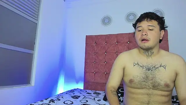 Beele and Evie online show from 5, 1, 2026