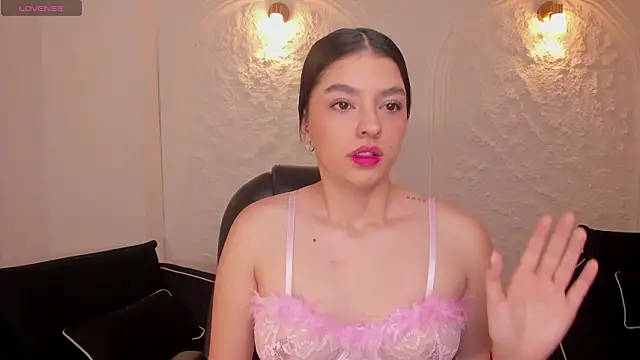 Snapshot of ValeriaRossi_ chatting on 20, 2, 2026 ValeriaRossi online show from 20, 2, 2026