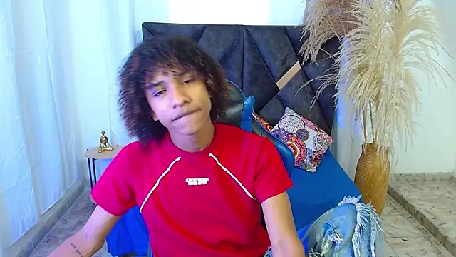 angelll18  online show from 17, 4, 2026