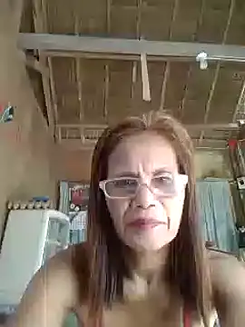 Snapshot of Petite_elise chatting on 8, 1, 2026 Petite elise online show from 8, 1, 2026