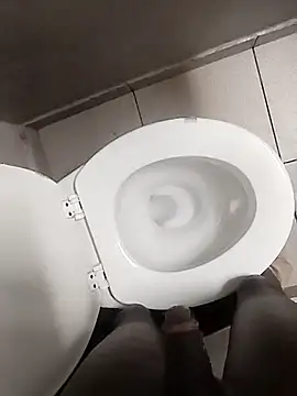 TheeblackDivckgiver online show from 17, 4, 2026