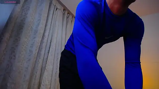 TOMBOYSEXX online show from 6, 2, 2026