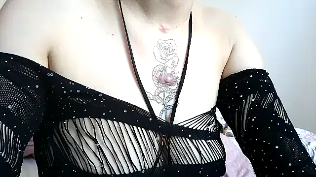 Snapshot of anngelle chatting on 19, 6, 2026 anngelle online show from 19, 6, 2026