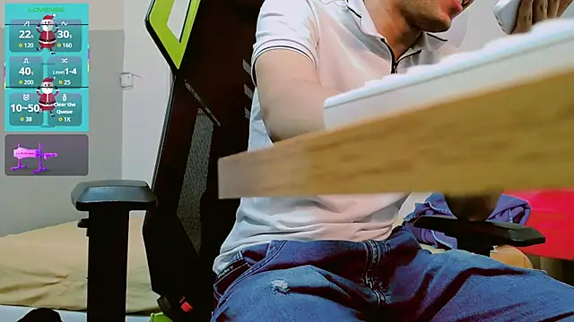 Luky twink online show from 22, 12, 2025