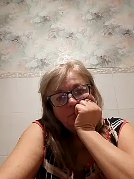 Snapshot of LinaLight88 chatting on 16, 1, 2026 LinaLight88 online show from 16, 1, 2026