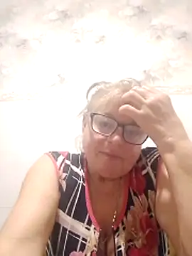 Snapshot of LinaLight88 chatting on 4, 2, 2026 LinaLight88 online show from 4, 2, 2026