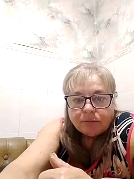 Snapshot of LinaLight88 chatting on 6, 2, 2026 LinaLight88 online show from 6, 2, 2026