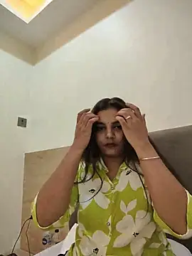 Snapshot of Himani_0122 chatting on 3, 7, 2026 Himani 0122 online show from 3, 7, 2026