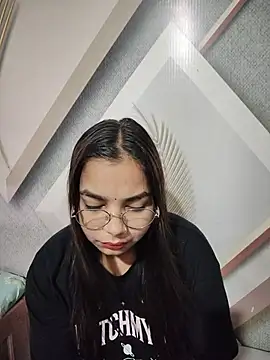 Snapshot of Himani_0122 chatting on 11, 7, 2026 Himani 0122 online show from 11, 7, 2026