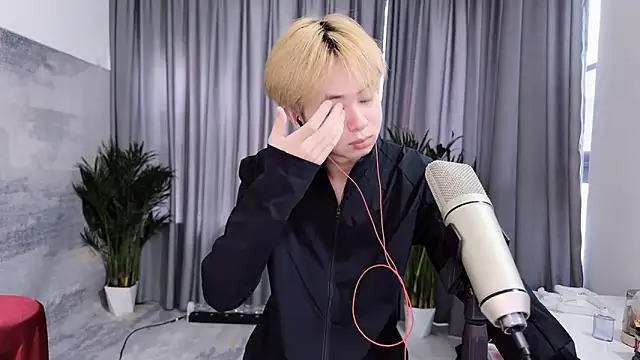 Snapshot of hafabva chatting on 29, 3, 2026 hafabva online show from 29, 3, 2026