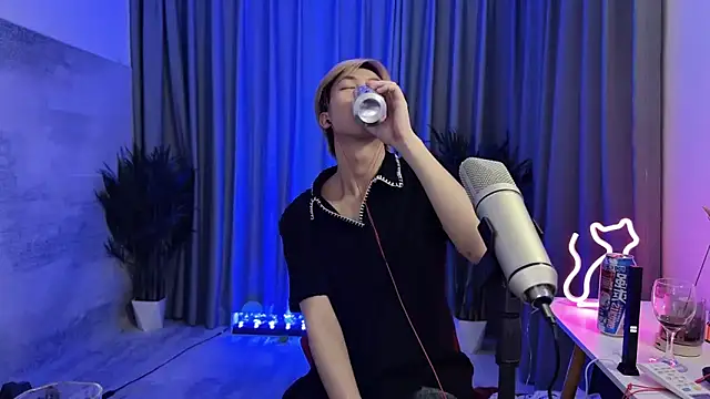 Snapshot of hafabva chatting on 7, 4, 2026 hafabva online show from 7, 4, 2026