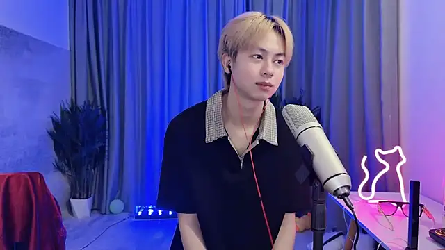 Snapshot of hafabva chatting on 14, 4, 2026 hafabva online show from 14, 4, 2026