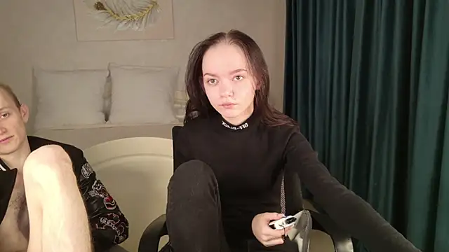 Snapshot of WeksaMur chatting on 21, 4, 2026 WeksaMur online show from 21, 4, 2026