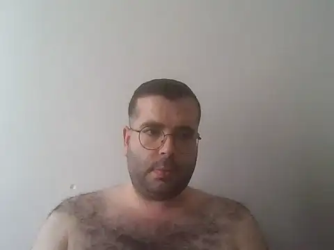 Snapshot of kkadam1 chatting on 17, 4, 2026 kkadam1 online show from 17, 4, 2026