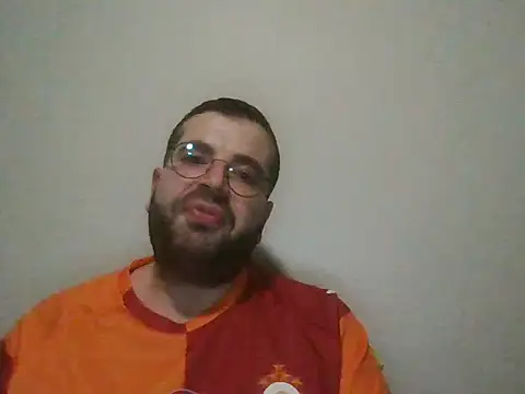 Snapshot of kkadam1 chatting on 20, 4, 2026 kkadam1 online show from 20, 4, 2026
