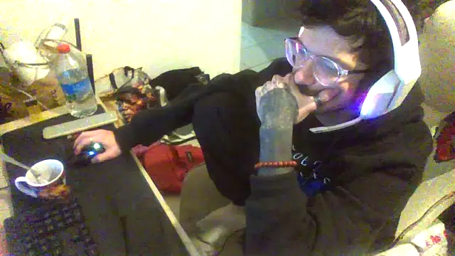 Snapshot of atreus69big chatting on 2, 5, 2026 atreus69big online show from 2, 5, 2026