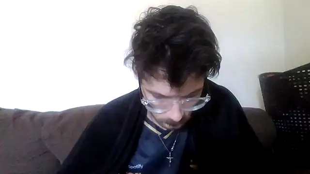 Snapshot of atreus69big chatting on 6, 5, 2026 atreus69big online show from 6, 5, 2026