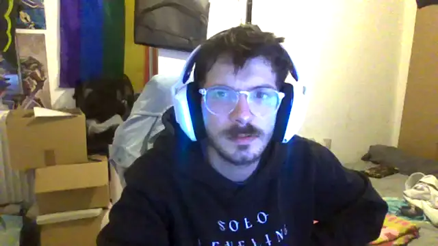 Snapshot of atreus69big chatting on 16, 5, 2026 atreus69big online show from 16, 5, 2026