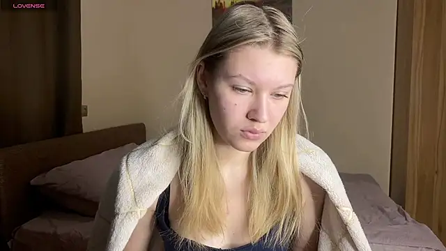 SkyeDavis online show from 4, 2, 2026