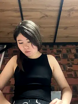 Sarah2127 online show from 15, 12, 2025