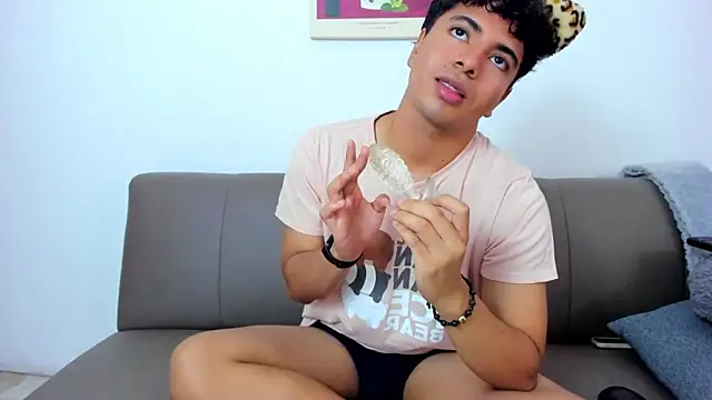 cherry blossom77 online show from 18, 12, 2025