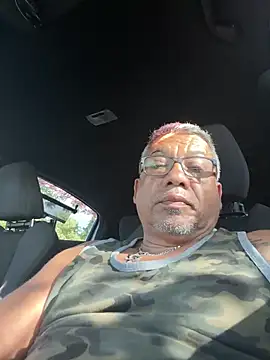 Snapshot of tigre6911 chatting on 7, 6, 2026 tigre6911 online show from 7, 6, 2026