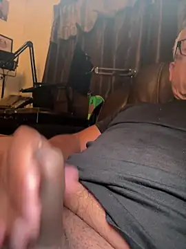 Snapshot of tigre6911 chatting on 28, 6, 2026 tigre6911 online show from 28, 6, 2026