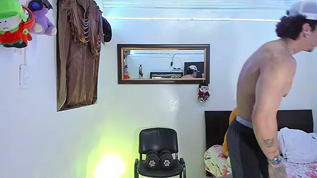 Snapshot of Bull__fit chatting on 22, 4, 2026 Bull fit online show from 22, 4, 2026