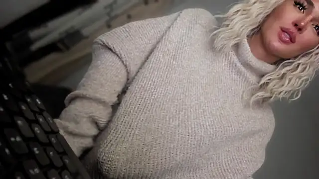 mxshemale ladyboy online show from 31, 10, 2025