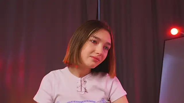 Leyla crsh online show from 2, 3, 2026