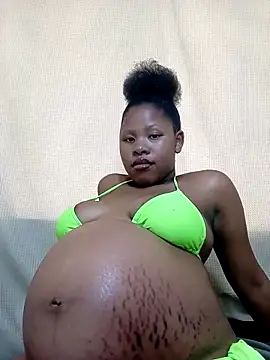 TemptingCloeXx online show from 20, 4, 2026