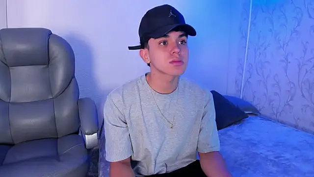  TaylorBlack online show from 17, 4, 2026